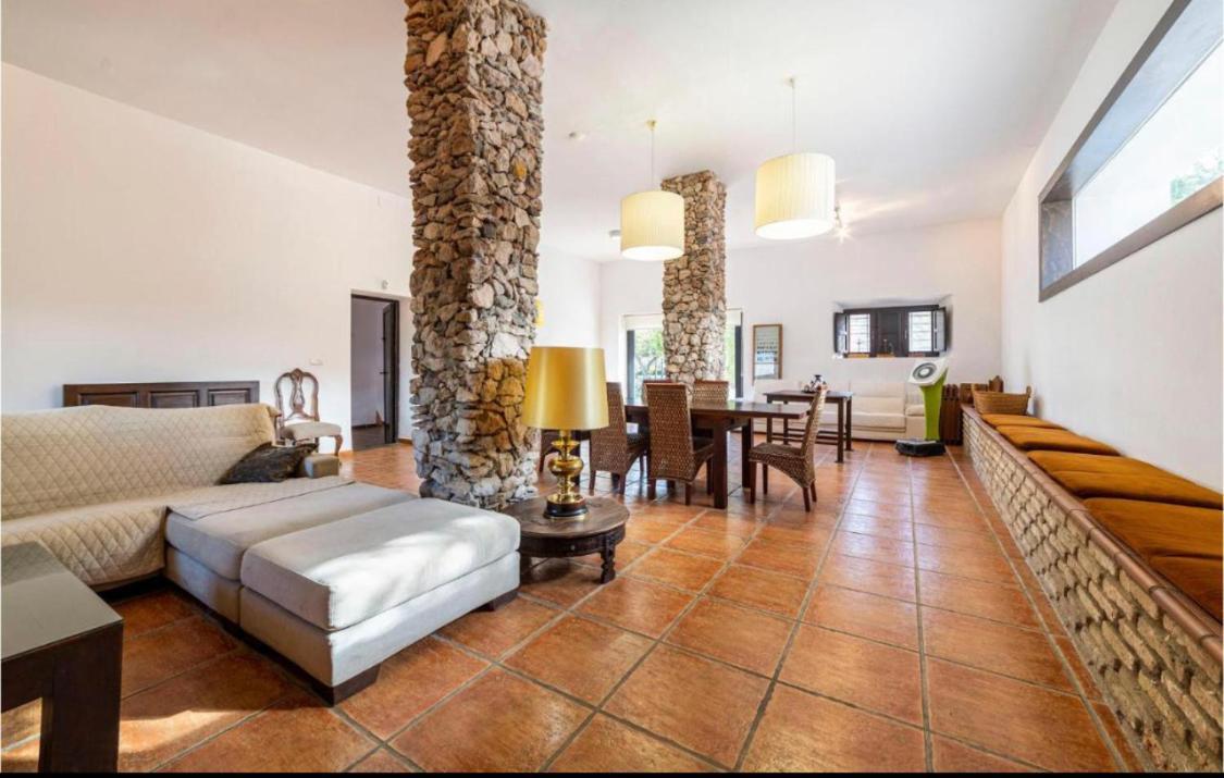 Cortijo Andaluz Doña Adela Hostal Almería Exterior foto